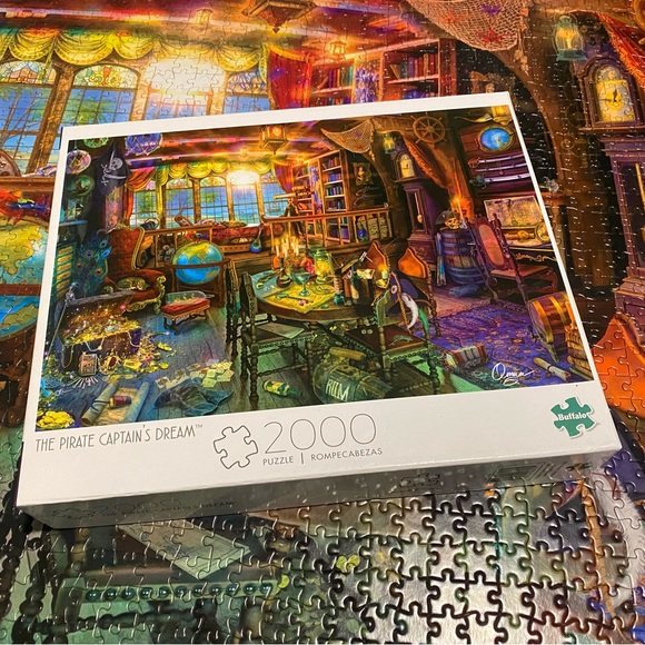 2000 piece puzzle. - Picture 1 of 6